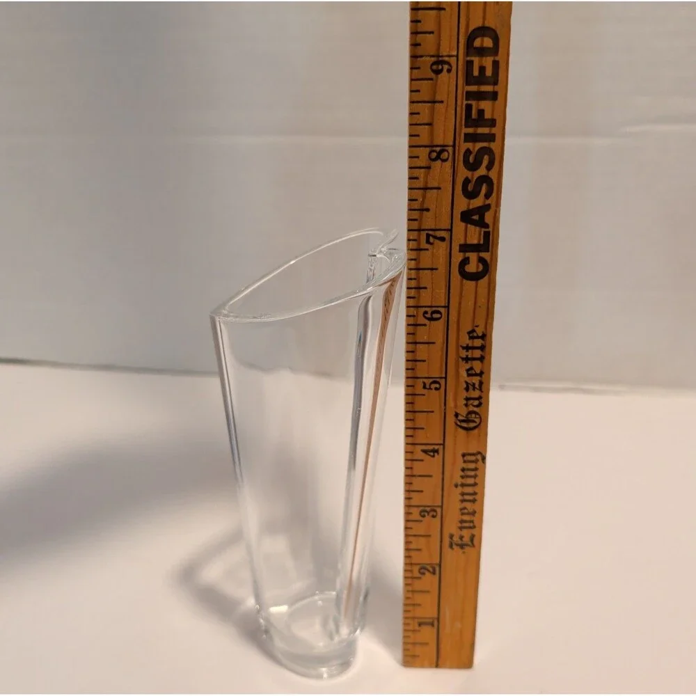 Clear Glass Heart-Shaped Decorative Vase 7in Love & Hearts Glossy Finish